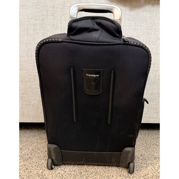 Travelpro Maxlite 2 Softside Expandable Upright 2 Wheel Luggage Carry On - Picture 3 of 14